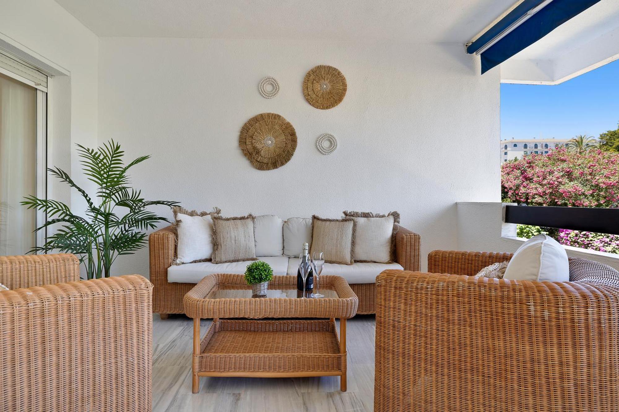 2 Bedroom Apartment In Medina Garden - Puerto Banus Marbella Exterior photo