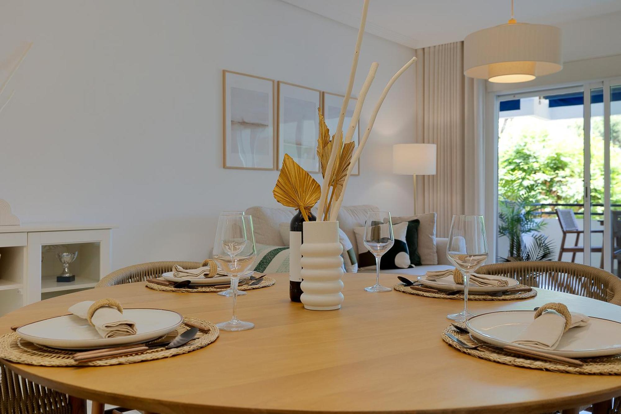 2 Bedroom Apartment In Medina Garden - Puerto Banus Marbella Exterior photo