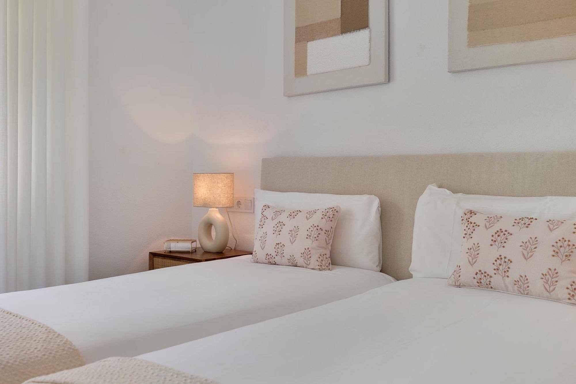 2 Bedroom Apartment In Medina Garden - Puerto Banus Marbella Exterior photo